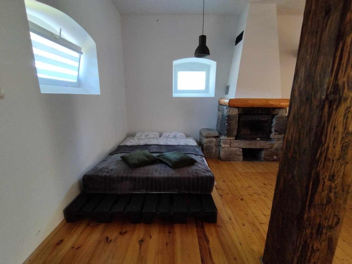 Apartamenty - Stara Stajnia - Na Krancu Swiata Miłków Εξωτερικό φωτογραφία